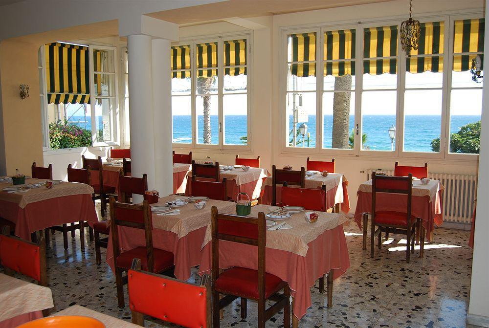 Hotel Villa La Brise Санремо Экстерьер фото
