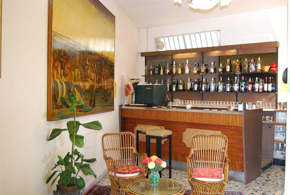 Hotel Villa La Brise Санремо Экстерьер фото