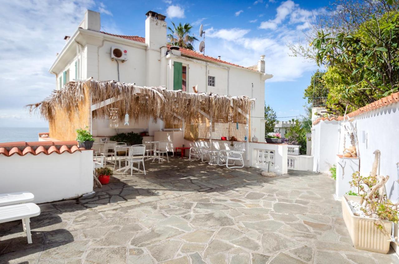 Hotel Villa La Brise Санремо Экстерьер фото