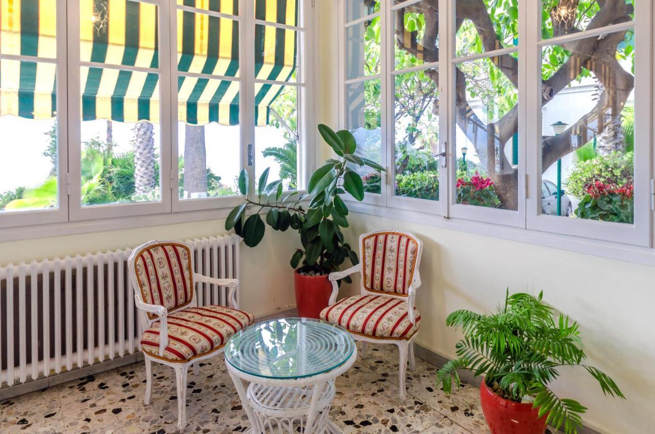 Hotel Villa La Brise Санремо Экстерьер фото
