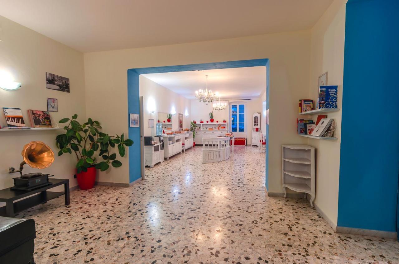 Hotel Villa La Brise Санремо Экстерьер фото