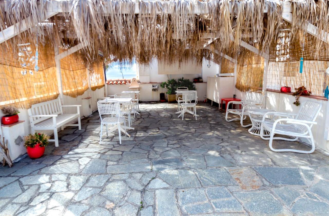 Hotel Villa La Brise Санремо Экстерьер фото