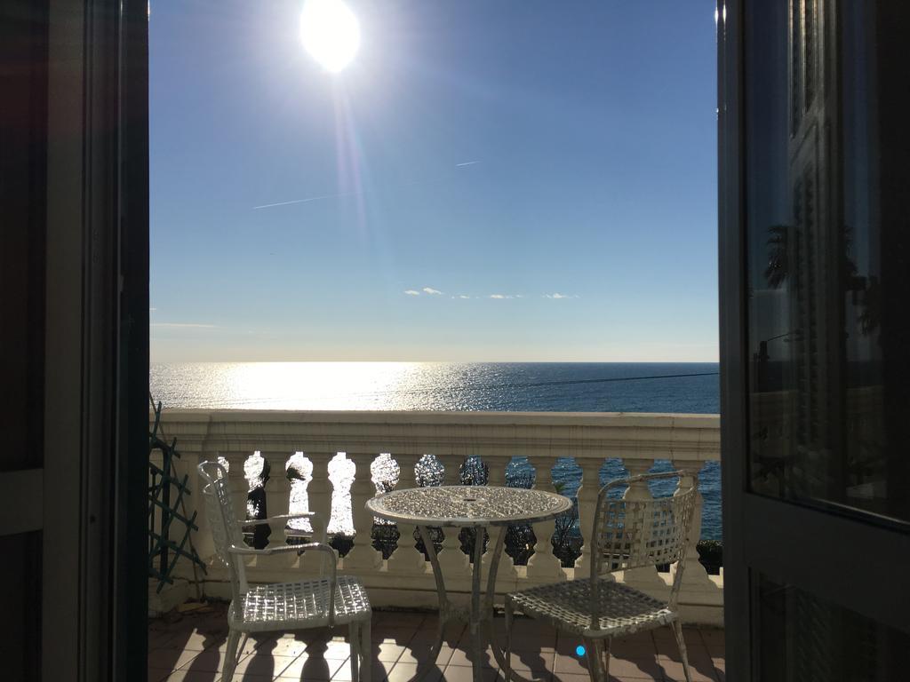 Hotel Villa La Brise Санремо Экстерьер фото