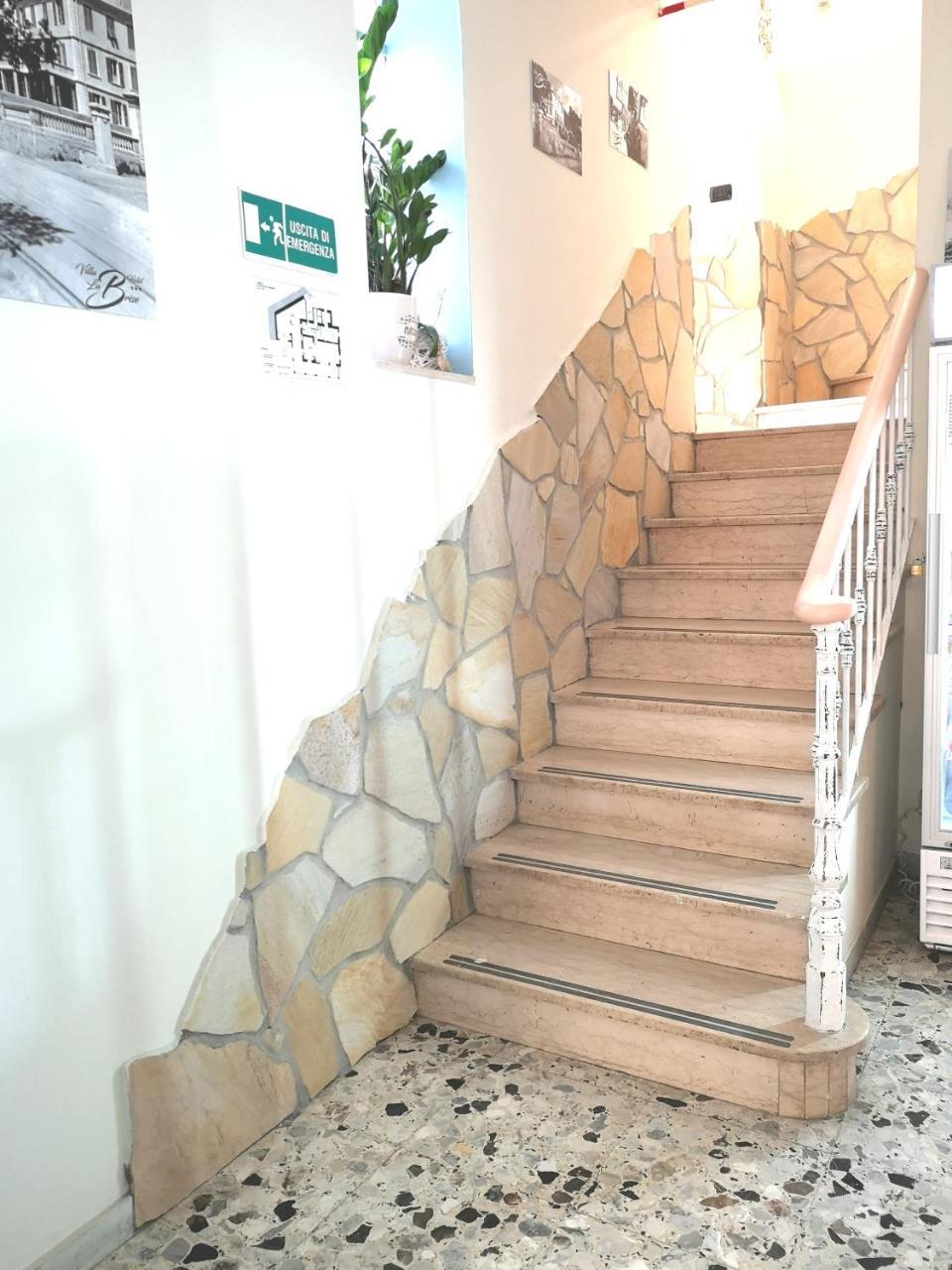Hotel Villa La Brise Санремо Экстерьер фото